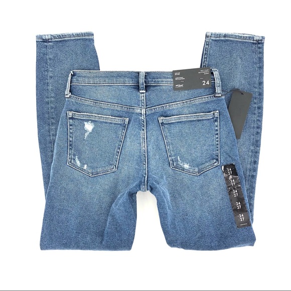 Silver Jeans Blue Slim Leg Mid Rise Jeans - Picture 7 of 9